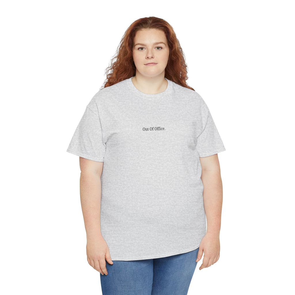 Minimalist "Out of Office" Cotton Tee — Casual Vacation & Work-Break Shirt