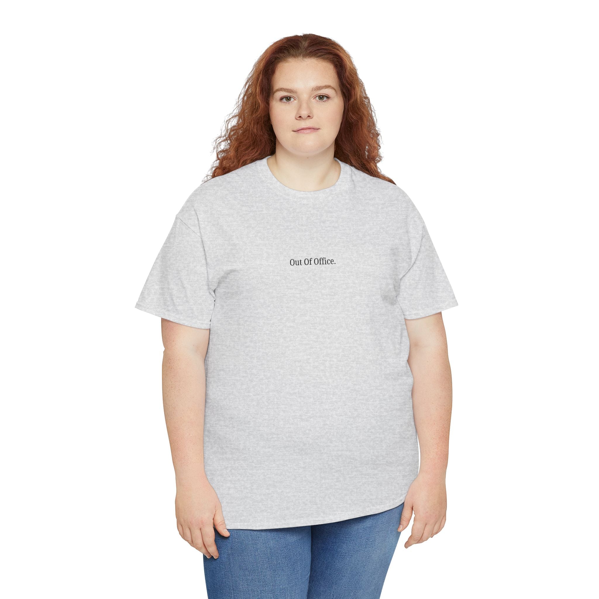 Minimalist "Out of Office" Cotton Tee — Casual Vacation & Work-Break Shirt